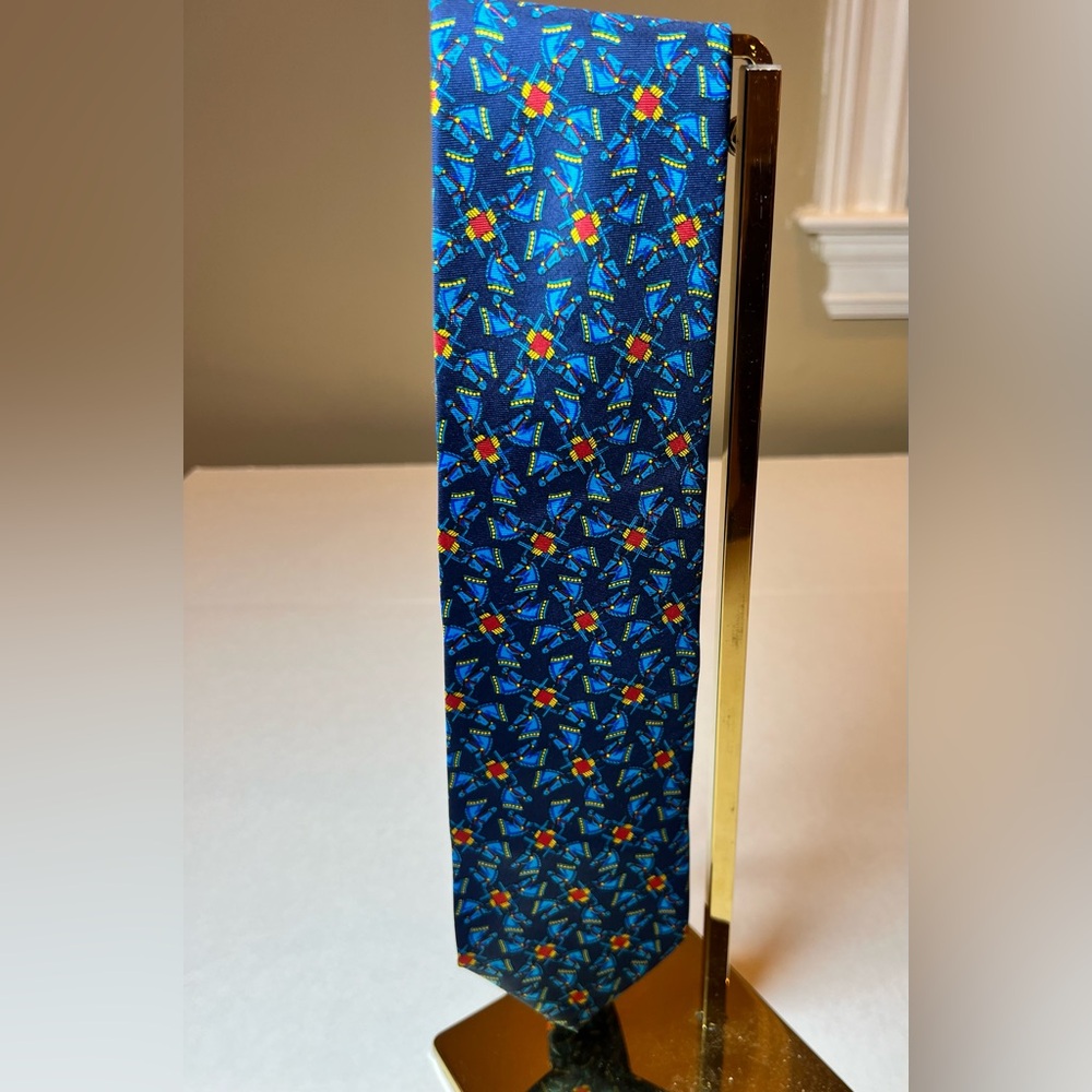Longchamp Vintage Italian Silk Horse Head Tie in Blue Design - Picture 4 of 7